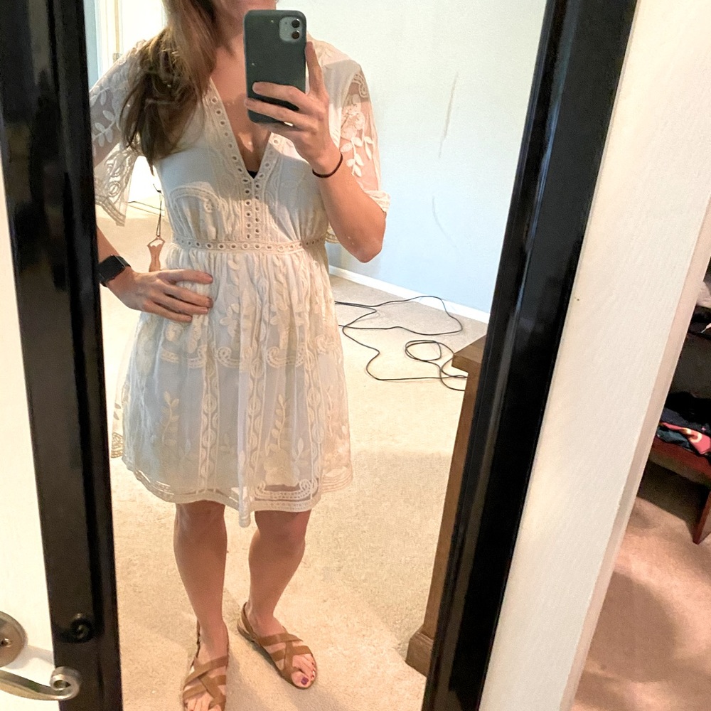 Bridal shower dress, white With beige out line,